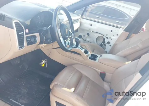 2019 Porsche Cayenne z USA, uszkodzony, nr VIN WP1AA2AY1KDA09687